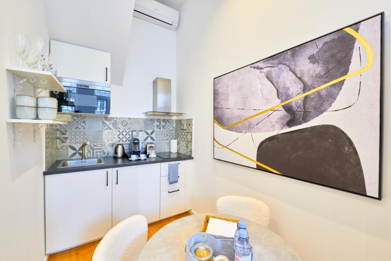 Căn hộ Maison Grand Place 5 *